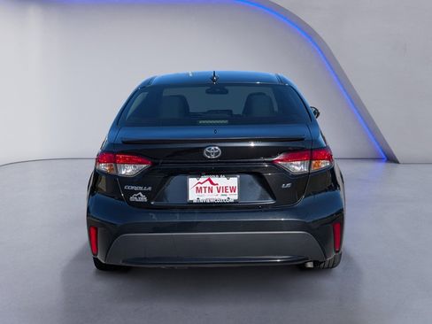Used 2021 Toyota Corolla LE image 7