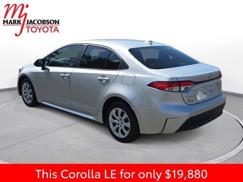 Used 2024 Toyota Corolla LE image 12