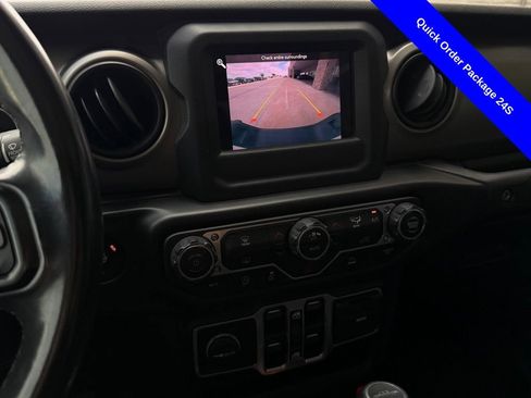 Used 2020 Jeep Gladiator Sport AWD/4WD image 8