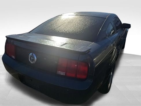 Used 2007 Ford Mustang Coupe image 3