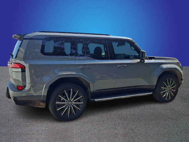 Used 2024 Lexus GX 550 w/ Accessory Package (Z1) AWD/4WD image 4