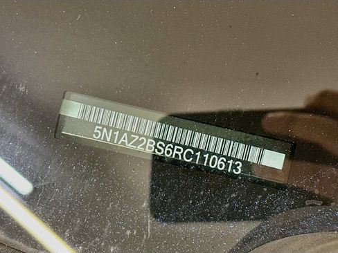 Used 2024 Nissan Murano SV w/ SV Midnight Edition Package AWD/4WD image 12