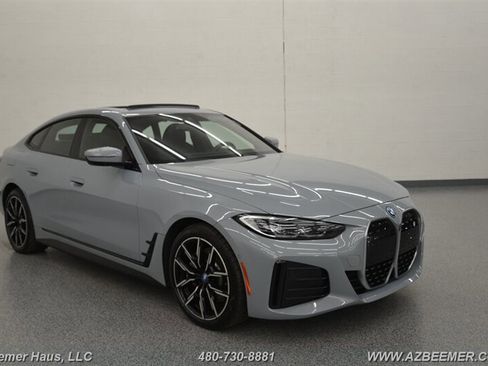 Used 2022 BMW i4 eDrive40 w/ M Sport Package image 7