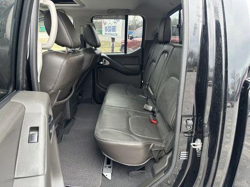 Used 2019 Nissan Frontier PRO-4X w/ Pro-4x Luxury Package image 18