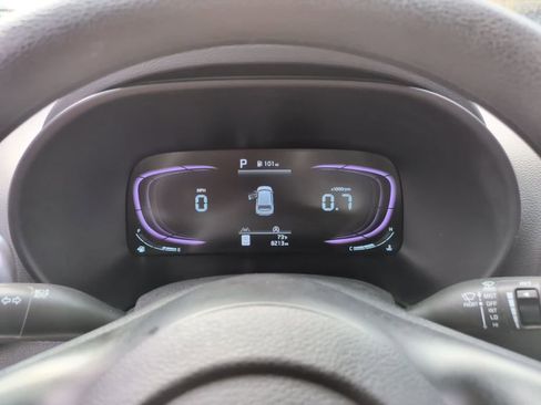 Used 2025 Kia Soul LX FWD image 23