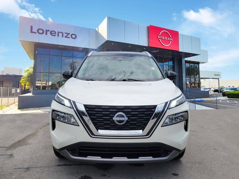 Used 2023 Nissan Rogue SL AWD/4WD image 2