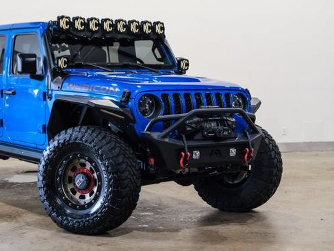 Used 2023 Jeep Gladiator Rubicon w/ LED Lighting Group AWD/4WD image 29