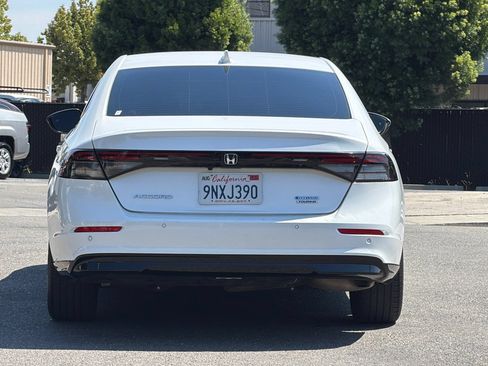 Used 2024 Honda Accord Touring image 5