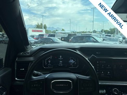 Used 2024 GMC Sierra 2500 Denali Ultimate AWD/4WD image 22