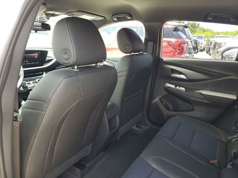 New 2026 Buick Envista Sport Touring w/ Convenience I Package FWD image 9