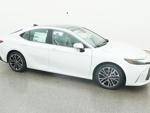 New 2026 Toyota Camry XLE image 12