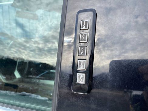 Used 2020 Ford F550 4x4 Regular Cab Super Duty image 34