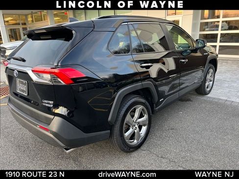 Used 2019 Toyota RAV4 Limited w/ Carpet Mat Package AWD/4WD image 6