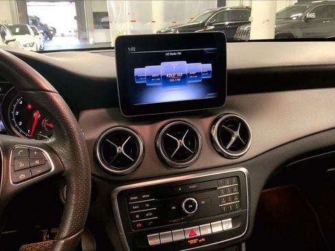 Used 2020 Mercedes-Benz GLA 250 image 6