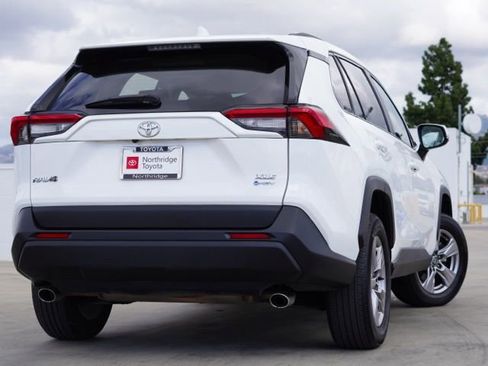 Used 2025 Toyota RAV4 XLE image 6