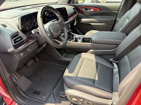 New 2026 Chevrolet Traverse Z71 w/ Enhanced Driving Package AWD/4WD image 9