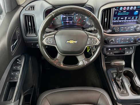 Used 2018 Chevrolet Colorado Z71 image 16