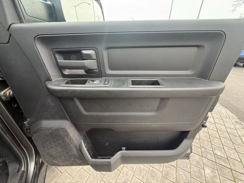 Used 2022 RAM 2500 Tradesman w/ Chrome Appearance Group image 13