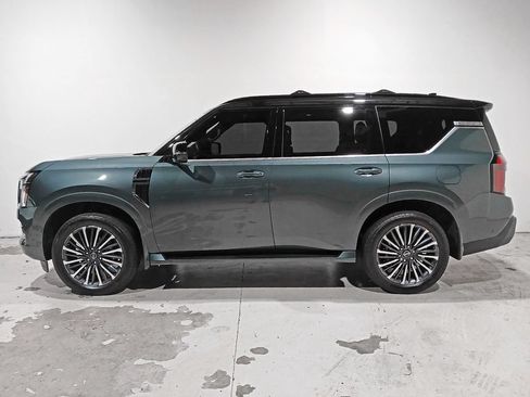 Used 2025 Nissan Armada Platinum Reserve AWD/4WD image 4
