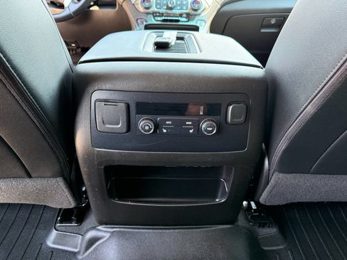 Used 2019 Chevrolet Tahoe Premier AWD/4WD image 30