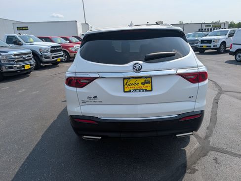 Used 2022 Buick Enclave Essence w/ Experience Buick Package AWD/4WD image 7