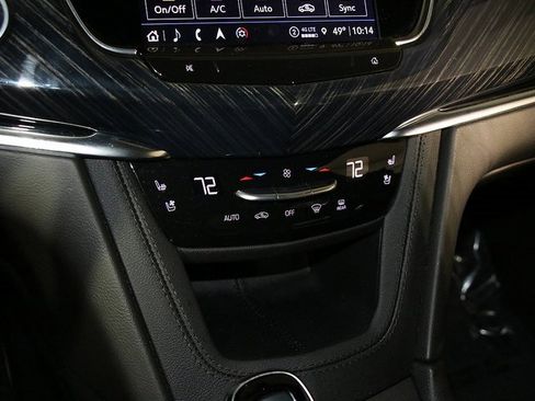 Used 2024 Cadillac XT6 Premium Luxury image 23