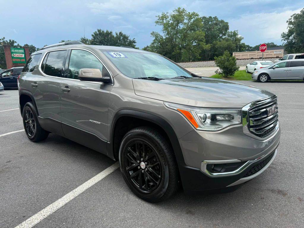 Used 2019 GMC Acadia SLT FWD image 3