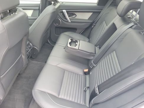 Used 2025 Land Rover Discovery Sport Dynamic SE AWD/4WD image 15