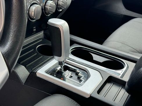 Used 2018 Toyota Tundra SR5 image 18