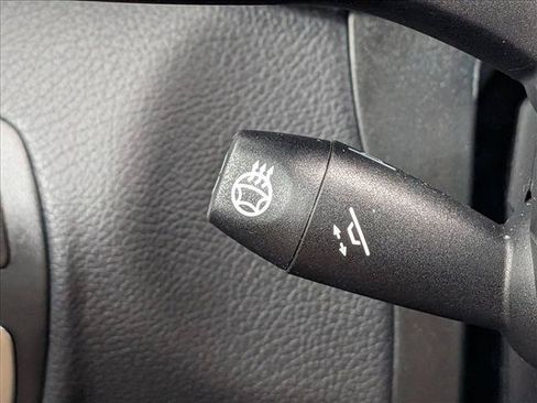 Used 2022 Mercedes-Benz GLC 300 4MATIC image 15