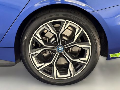 Certified 2023 BMW i4 eDrive40 w/ M Sport Package image 11