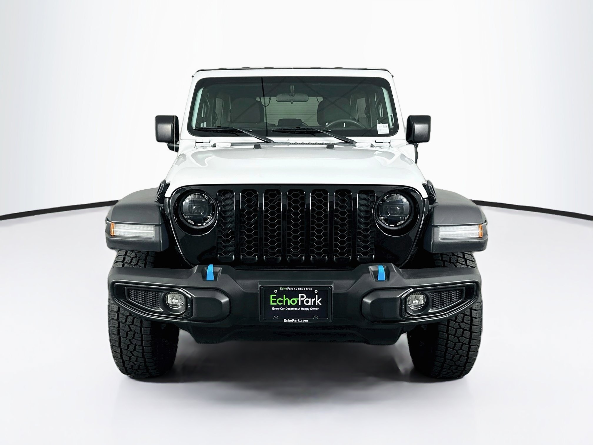 Used 2023 Jeep Wrangler Unlimited w/ Cold Weather Group AWD/4WD image 2