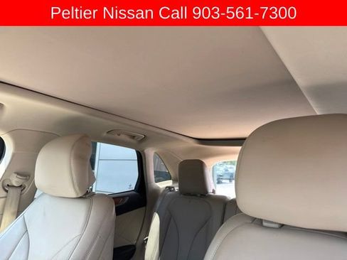 Used 2019 Lincoln MKC Select w/ Select Plus Package FWD image 6