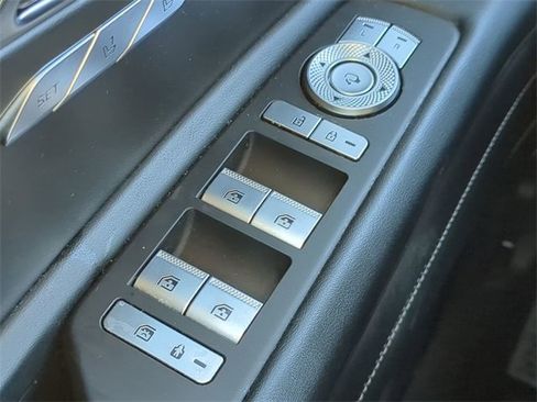 Used 2021 Genesis GV80 2.5T w/ Advanced Package 02 image 24