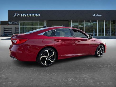 Used 2021 Honda Accord Sport image 3