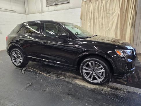 Used 2025 Audi Q3 2.0T Premium w/ Convenience Package image 7