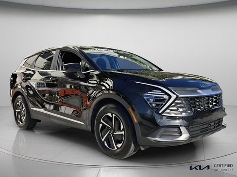 Certified 2025 Kia Sportage LX image 9