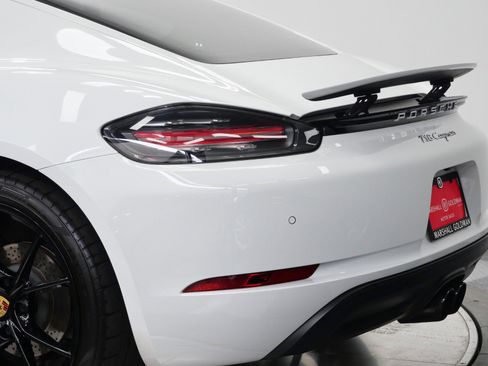 Used 2021 Porsche 718 Cayman RWD image 43