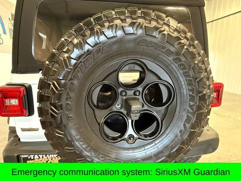 Used 2022 Jeep Wrangler Unlimited Rubicon w/ Xtreme Recon 35" Tire Package AWD/4WD image 7