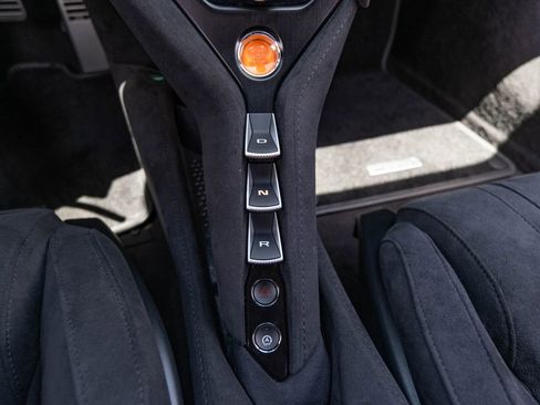 Used 2025 McLaren 750S RWD image 15
