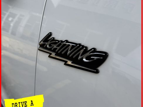 Used 2000 Ford F150 Lightning image 10