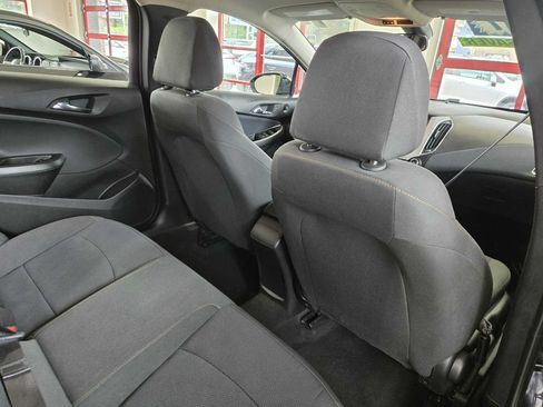 Used 2017 Chevrolet Cruze LS FWD image 22