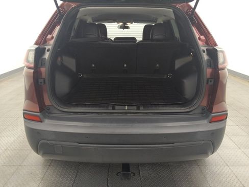 Used 2019 Jeep Cherokee Latitude Plus AWD/4WD image 29