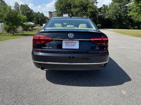 Used 2017 Volkswagen Passat 1.8T SEL Premium FWD image 35