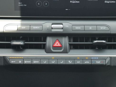 Used 2025 Kia K4 FWD image 41