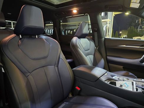 New 2026 INFINITI QX60 Sport image 30