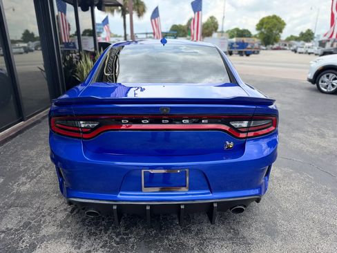 Used 2020 Dodge Charger R/T w/ Blacktop Package RWD image 11