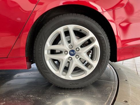 Used 2016 Ford Fusion SE image 36