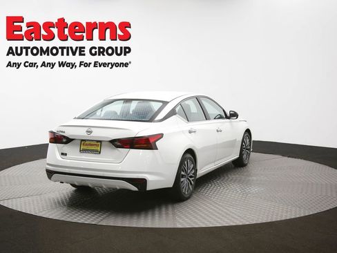 Used 2025 Nissan Altima 2.5 SV FWD image 39