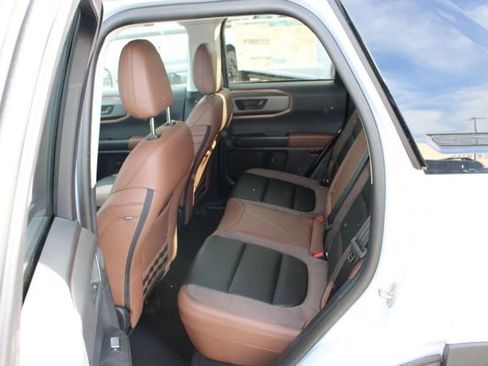New 2026 Ford Bronco Sport Outer Banks w/ Outer Banks Tech Package+ AWD/4WD image 9